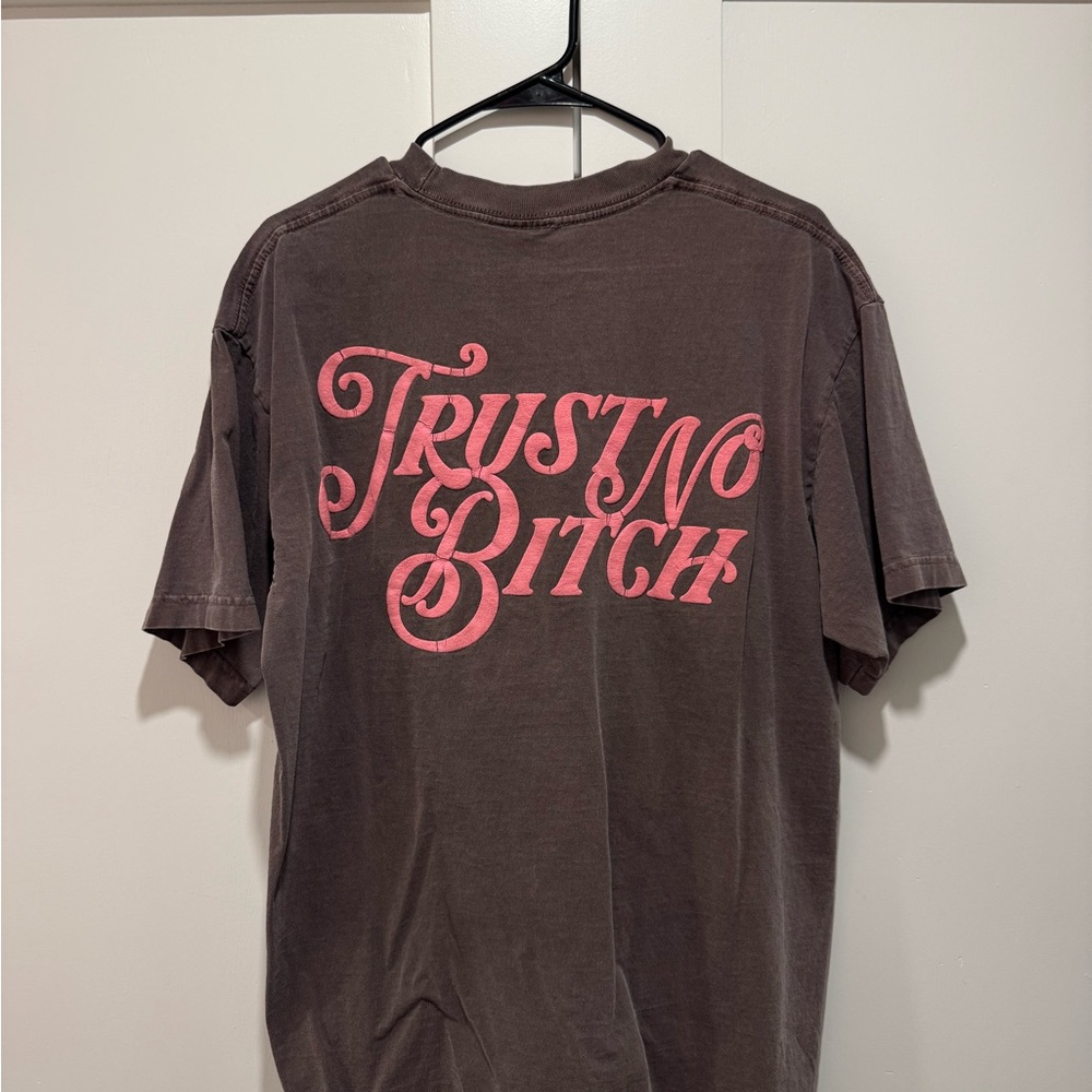 TRUST NO B*TCH LA Designer Graphic Tee with Pink
